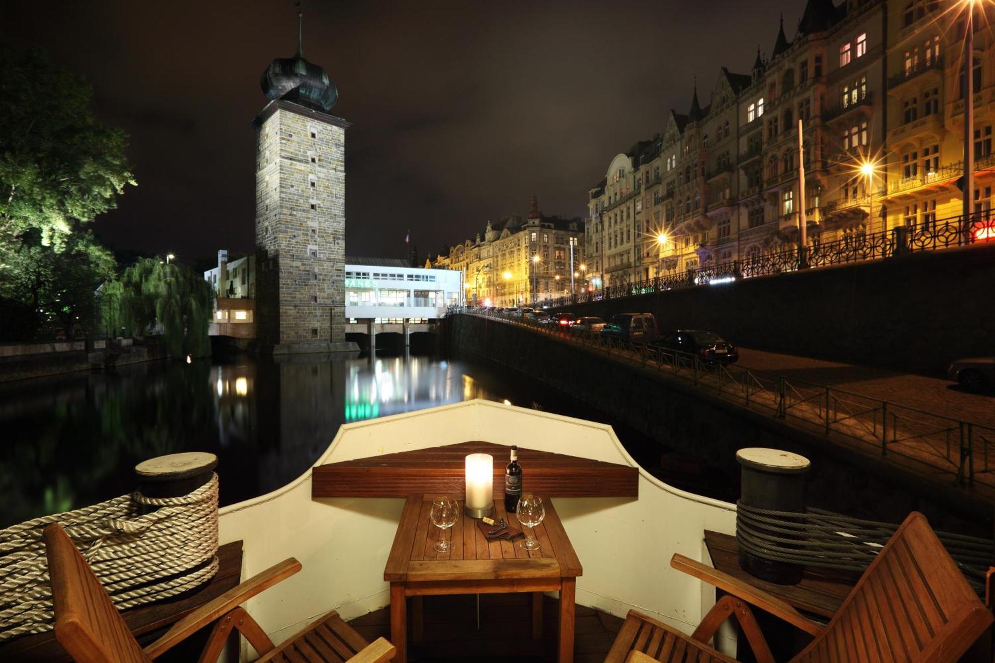 Boat Hotel Matylda Praga Exterior foto